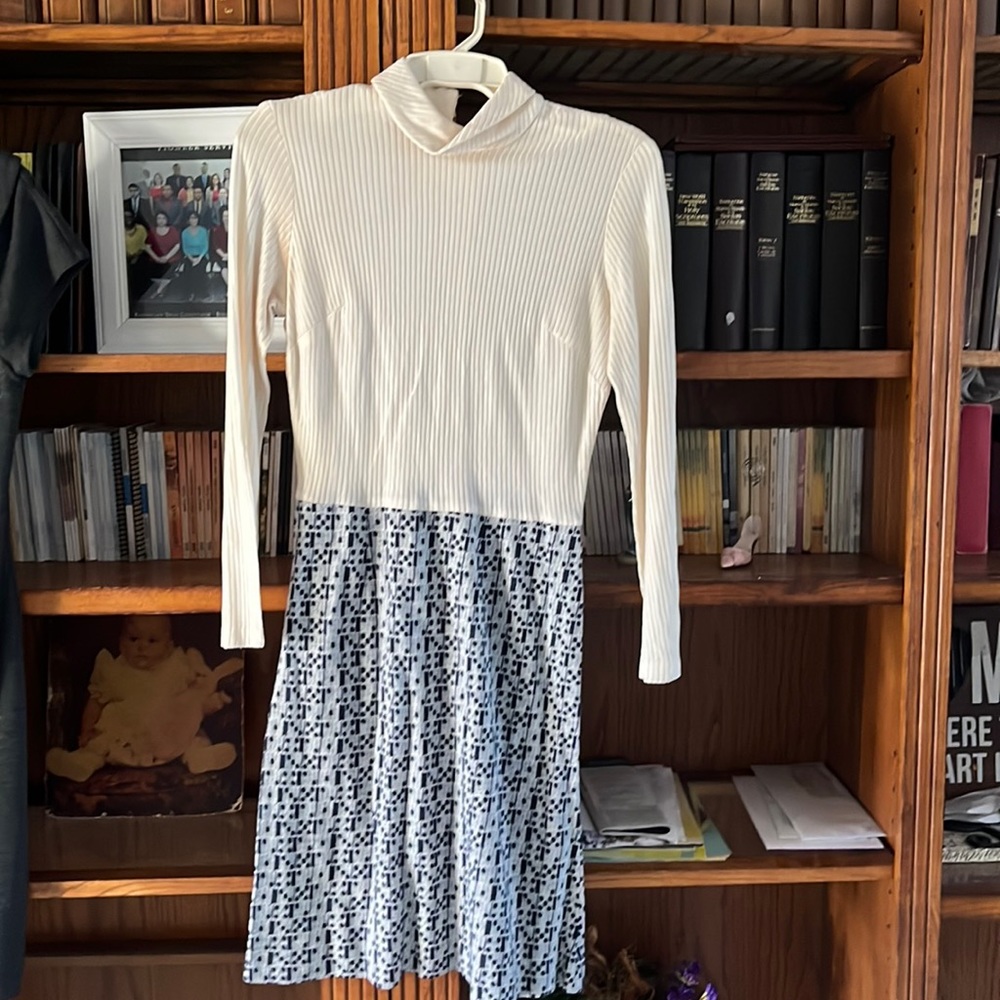 Ribbed dress great for fall not itchy